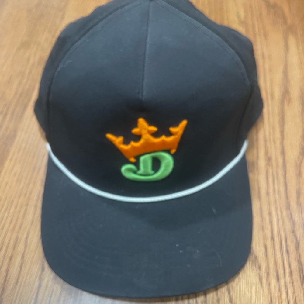 Black DraftKings Golf Hat